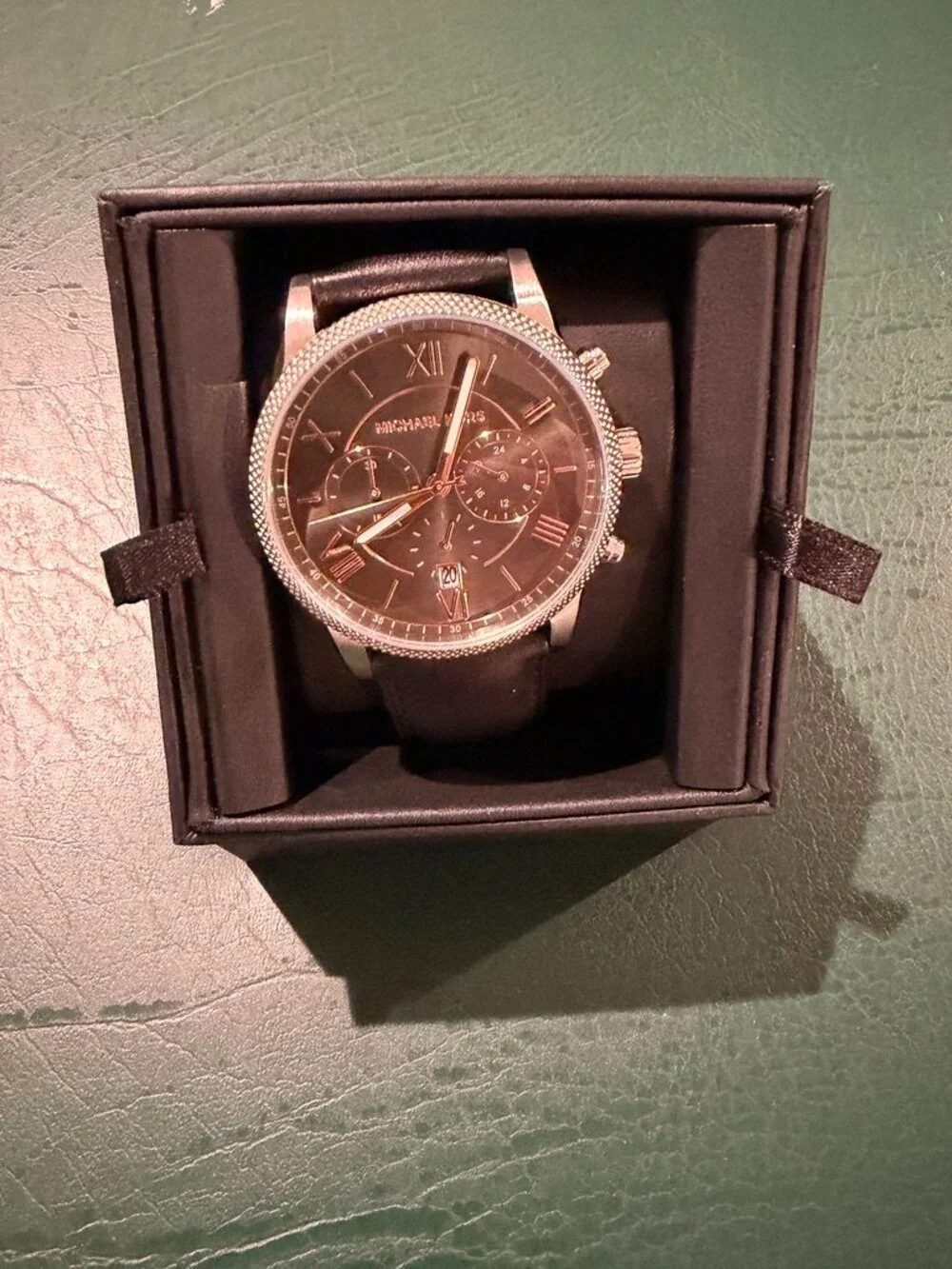 Michael Kors up sale